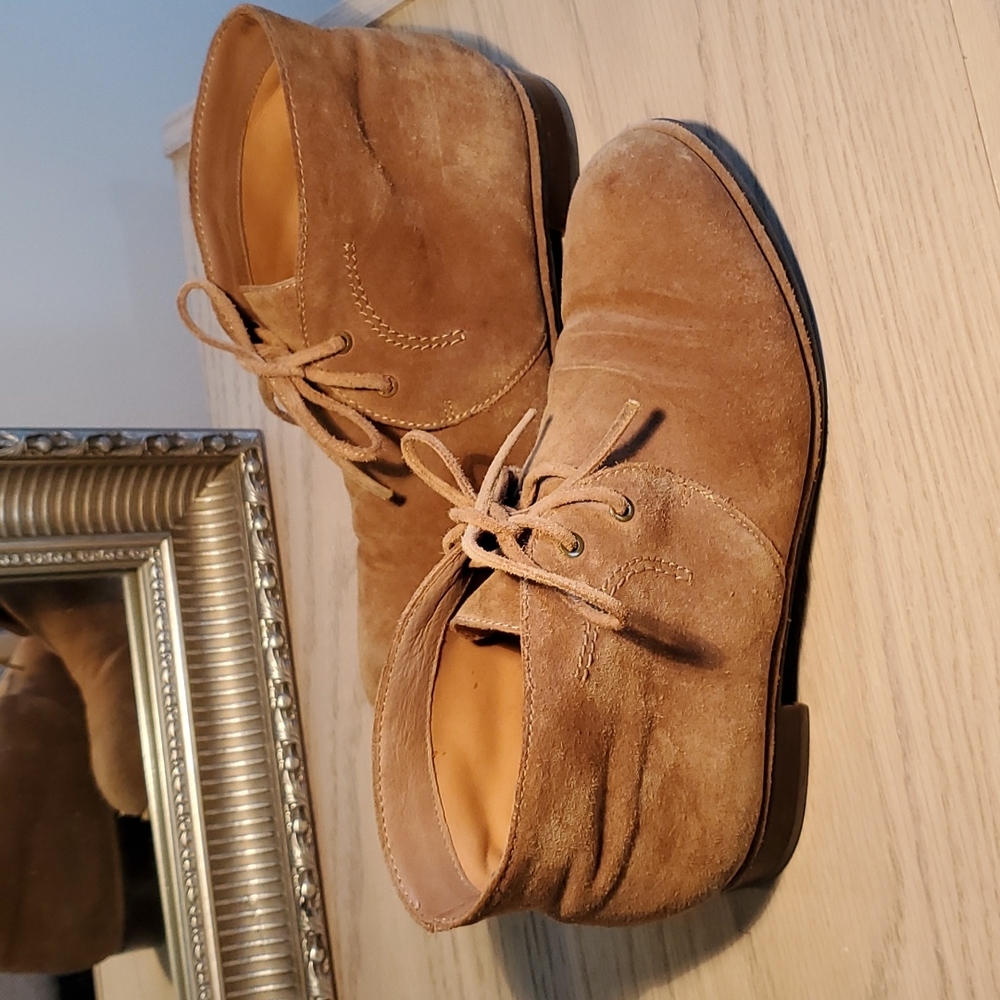 Via Spiga women's size 7.5 genuine leather suede tan ankle tie boots.